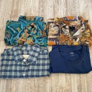 Men’s shirt bundle size XS, button down & graphic Tshirt